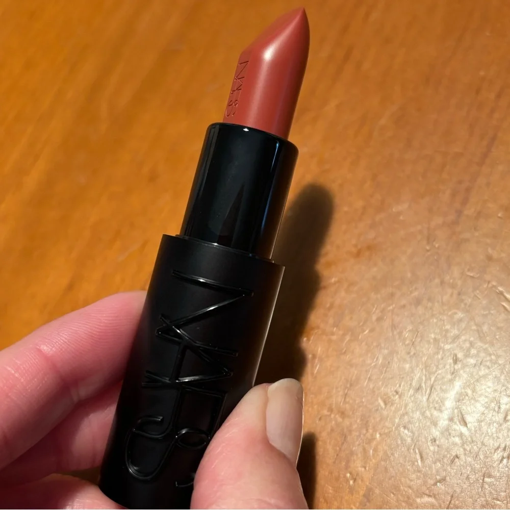 NARS Explicit Lipstick Luscious